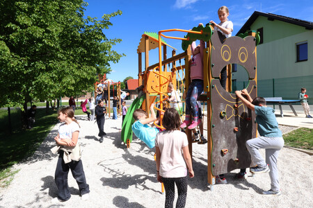 Otvoritev igrišča OŠ Begunje 39 Foto Ljubo Vukelič